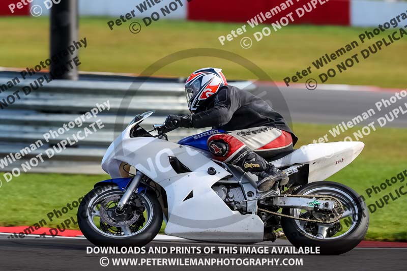 donington no limits trackday;donington park photographs;donington trackday photographs;no limits trackdays;peter wileman photography;trackday digital images;trackday photos